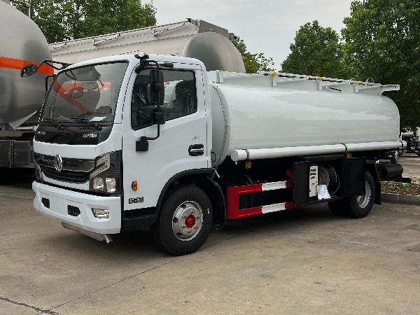 10000L DONFENG fuel tank truck