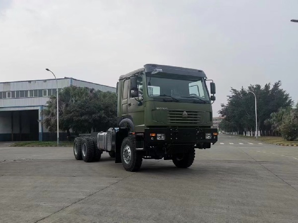 6x6 Full Wheel Drive SINO TRUK HOWO Truck Chassis