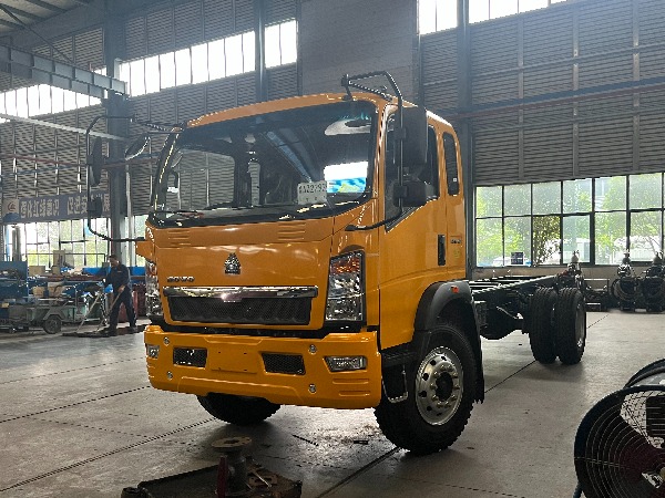 4x2 SINO TRUK HOWO Truck Chassis