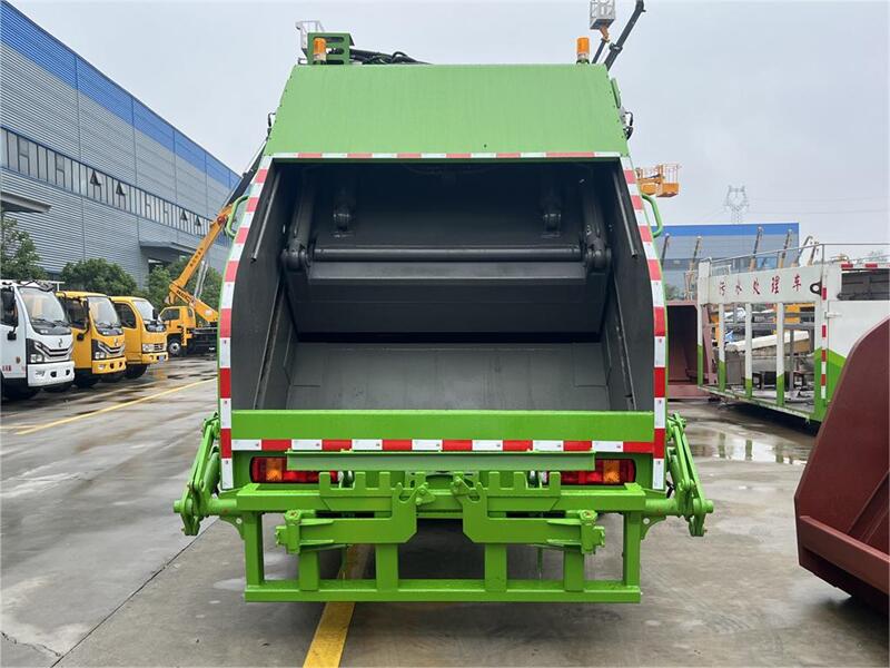 Sinotruk HOWO 400ps Garbage Compactor Truck